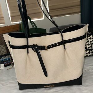 Michael Kors Shoulder Bag
